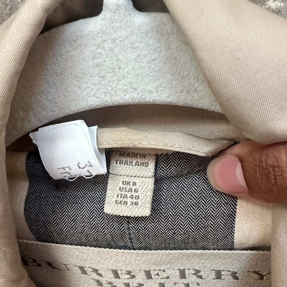Burberry Tan Double-Breasted Coat Size 6 - Picture 7 of 11